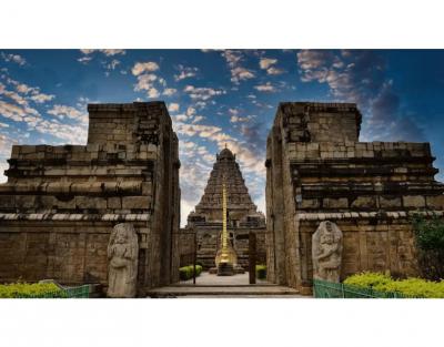 Tamil Nadu Travel Guide - Explore Culture, Temples & Cuisine