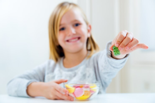 Benefits of Probiotic and Prebiotic Multivitamin Gummies for Children's Digestive Health