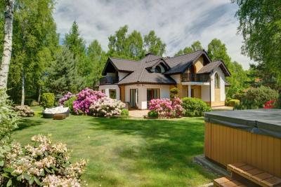 Lawn Care Collierville TN  - Other Professional Services