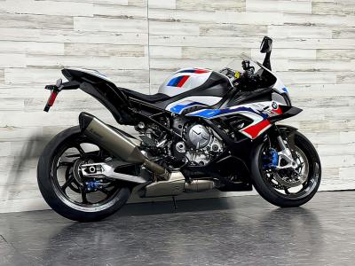 2021 BMW M1000RR......contact me on whatsapp: +971503679982 - Dubai Motorcycles