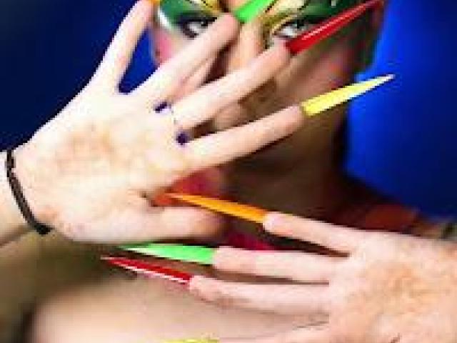 Lakeme Saket-Beautician course in Saket New Delhi