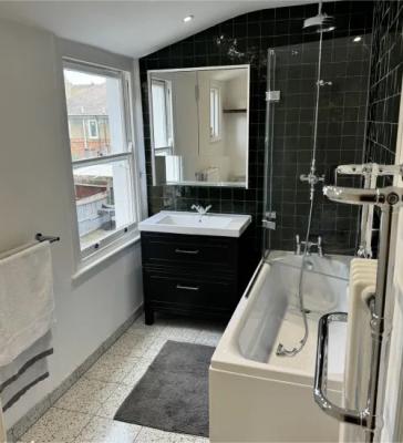 Stunning Luxury Bathrooms in London – Bathrooms London