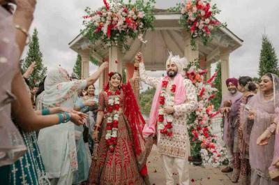Manage Wedding Expenses Smartly with Bajaj Finserv Loan
