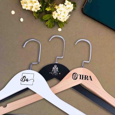 علاقات ملابس مطبوعة – كاريان أرت - Kuwait Region Custom Boxes, Packaging, & Printing