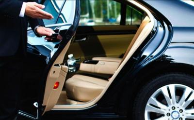 Benefits of Choosing 8 Seater Vehicles in London