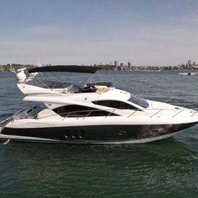 Cruise Elegantly with Luxury Boat Rentals in Austin