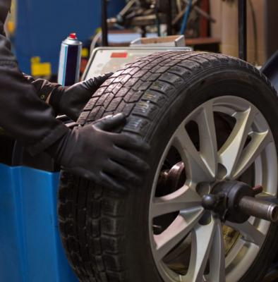 Fast & Reliable Car Tyre Replacement in Canberra – Loom Townz Motor Service