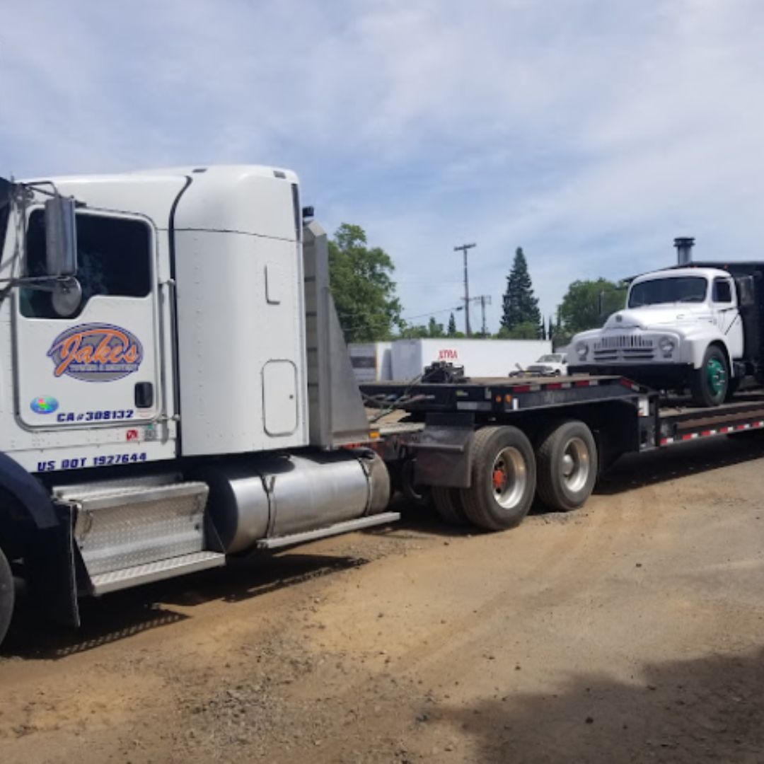 Trucks Towing Service in Roseville - Other Other