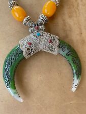 Tibetan style necklace / horn shape pendant / rare find!