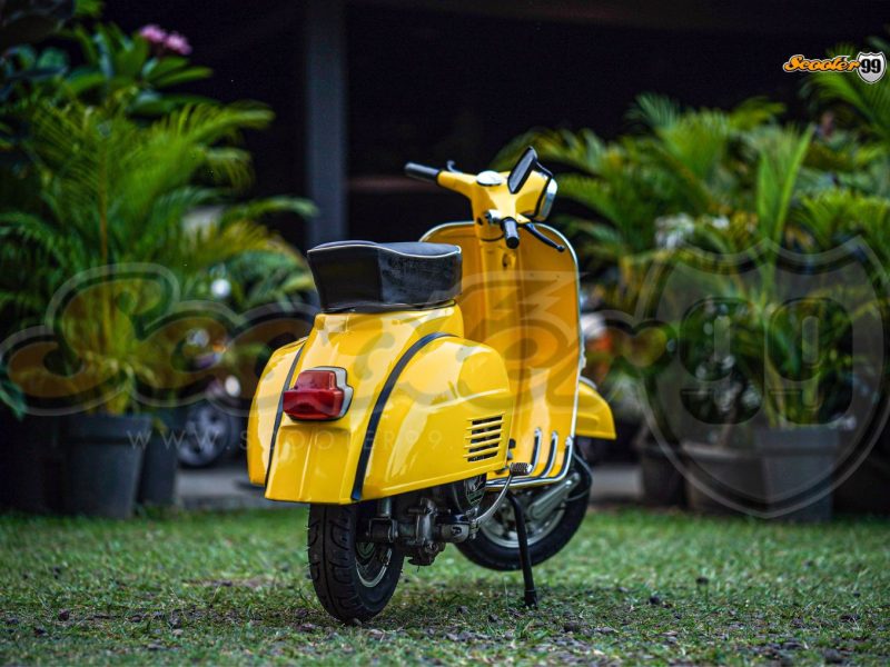 Vespa Piaggio 150 Super Yellow – Classic 2-Stroke Vintage