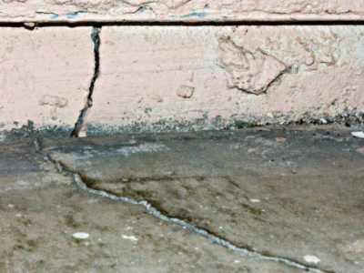 Leaking Foundation Crack East Windsor