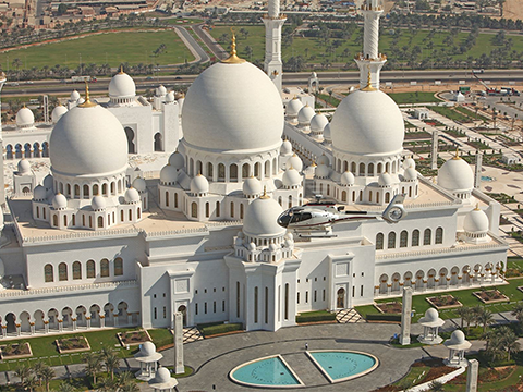 Explore Abu Dhabi Mosque Tours – Sheikh Zayed Grand Mosque Visit