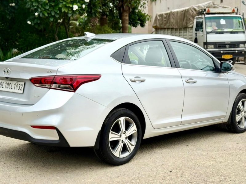 Buy used car in best deals in Hooter