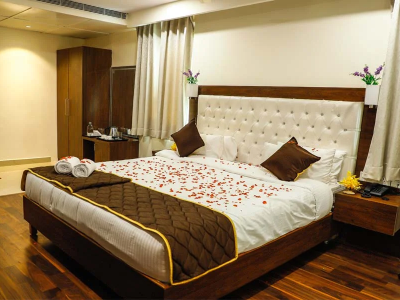 Best Hotels in Vijayawada Near Railway Station | Hotel RN Grand