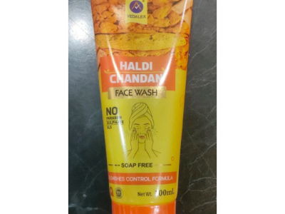 Elegantra Haldi Chandan Facewash (100ml) pack of 1- Turmeric & Sandalwood Skin Brightening Cleanser | Ayurvedic Tan Removal & Glow Formula