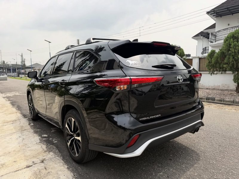 2023 TOYOTA HIGHLANDER