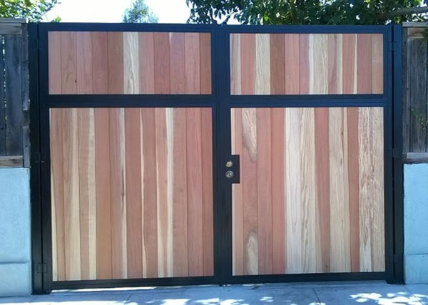 Fence Installation in Manhattan Beach