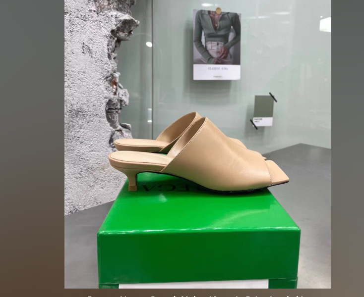 Replica Bottega Veneta Stretch Mules 40mm in Beige Lambskin | BragMyShoe