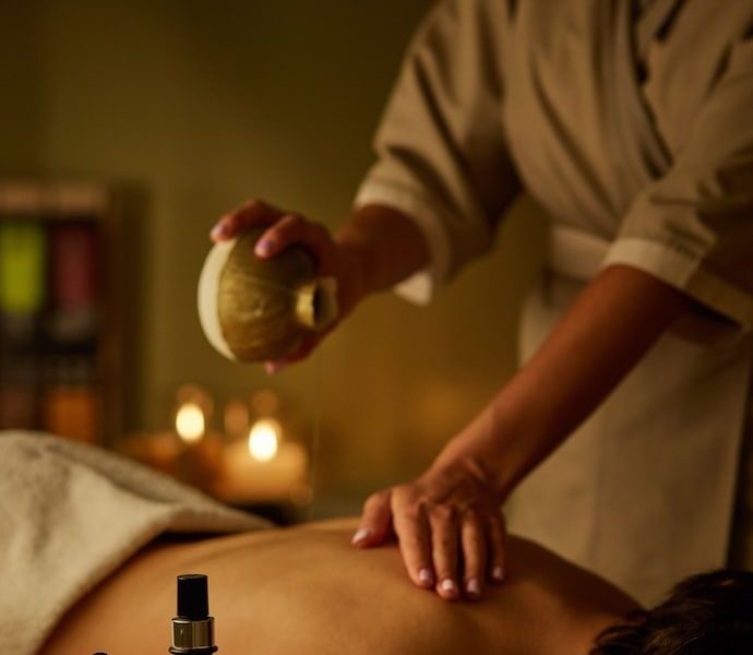 Royal Oak Spa Koramangala Professional Care 8095599991