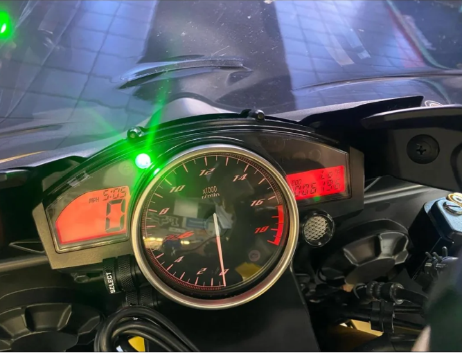 2019 Yamaha YZF R6 Whatsapp+44 7376462930