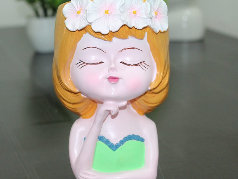 Big Girls Resin Head Planter | Stylish Tabletop Garden Pot for Home & Office Decor