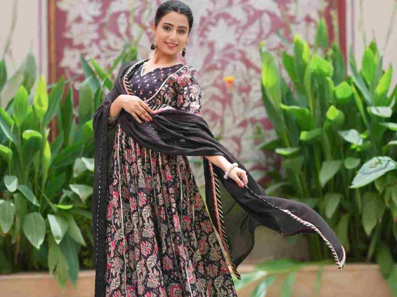 Trending Cotton Anarkali kurta set for Summer 2026