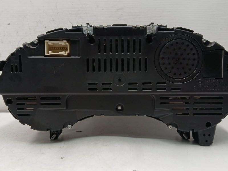 MERCEDES BENZ W156 GLA250 2014 SPEEDOMETER INSTRUMENT CLUSTER A1569004101