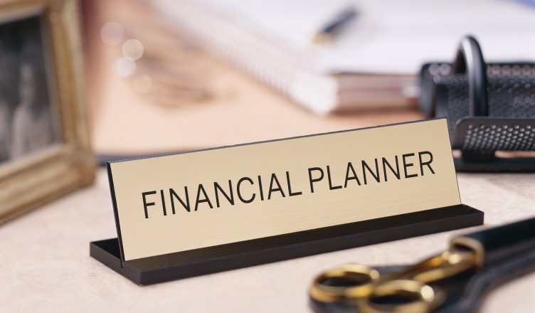 Fee-Only Certified Financial Planner Chicago | Find CFP Near You