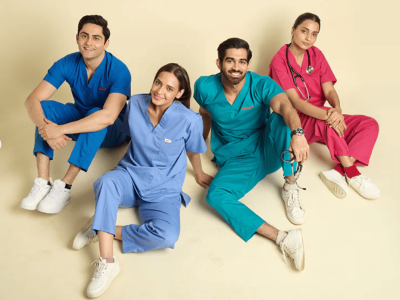 Half Sleeve vs Full Sleeve Lab Coats – Which Is Right for Your Practice?