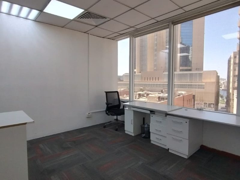 Office Near Baniyas Metro Station-200 sqft