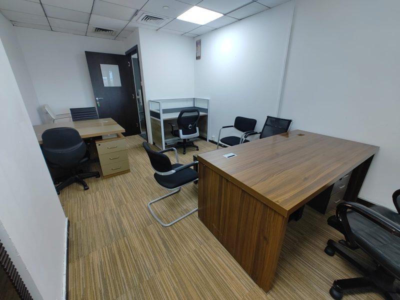 200 sqft office space available for rent in Deira,Dubai