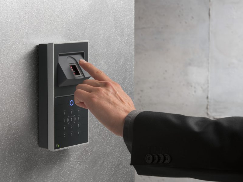 Best Fingerprint Access Control System Abu Dhabi | Emirtech Technology