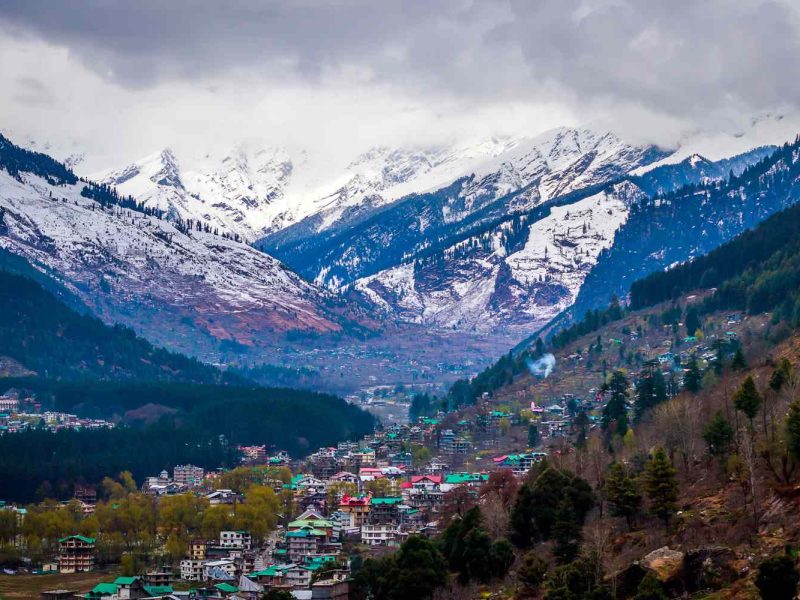 Manali Delights with Apple Country