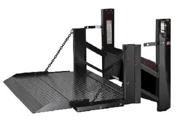 Mobile Lift Gate Installation for El Monte