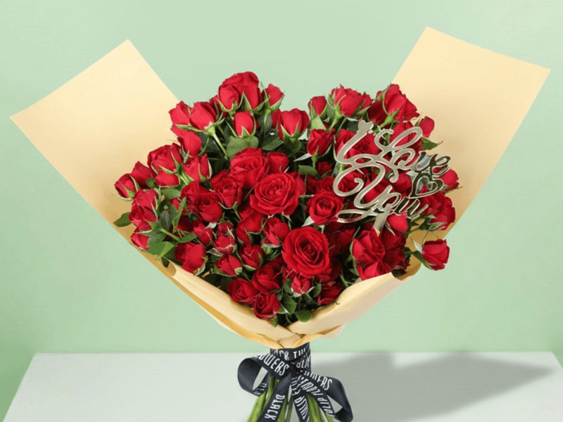 Fresh Red Rose Bouquets Online