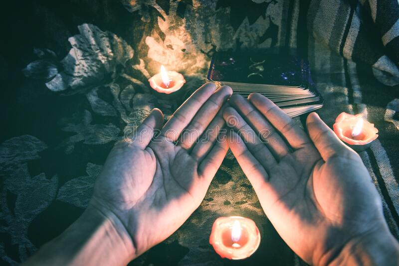 Palm Reading Specialist in London