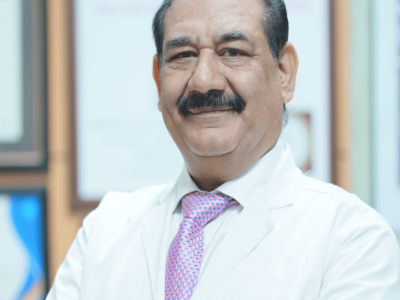 Senior ROBOTIC total Knee and Hip Replacement Surgeon in Delhi, India