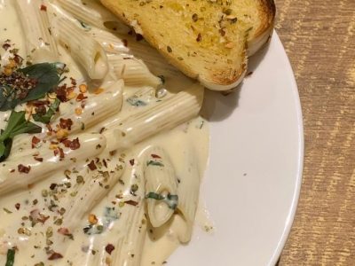 easy creamy white sauce pasta recipe at home.