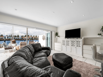 Holiday Rentals Western Adelaide | Comfortable Short Stays with Swainson