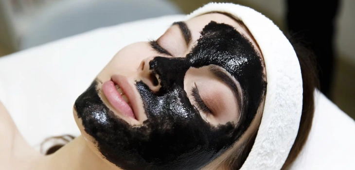 Reveal Clearer Skin with Carbon Peel in Gurgaon at Estique Clinic