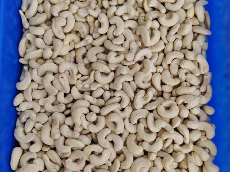 Thane Kalyan Bhiwandi top w180 cashew nuts wholesaler 7550251115