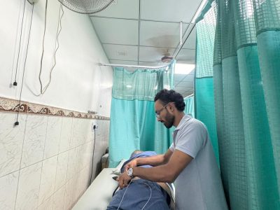 Best Chiropractor & Physiotherapy Clinic Near Me in East Delhi | Back Pain, Slip Disc & Sciatica Treatment