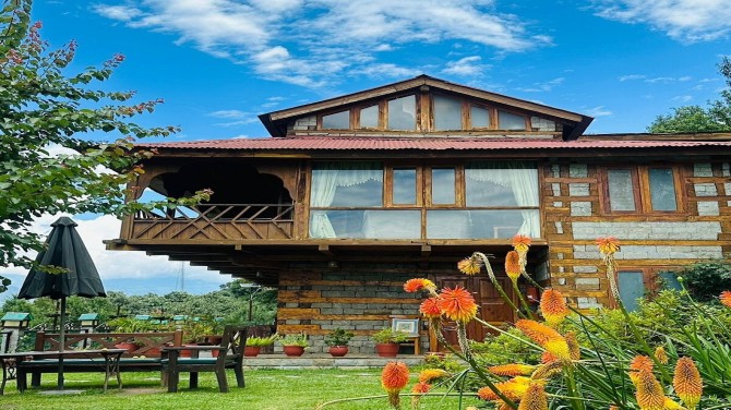 Luxury Resort in Kullu Manali