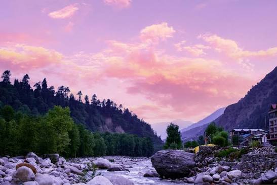 Manali Delights with Apple Country 3 Nights PACKAGE CATEGORY : Family, Adventure DESTINATIONS COVERED : 3N Manali