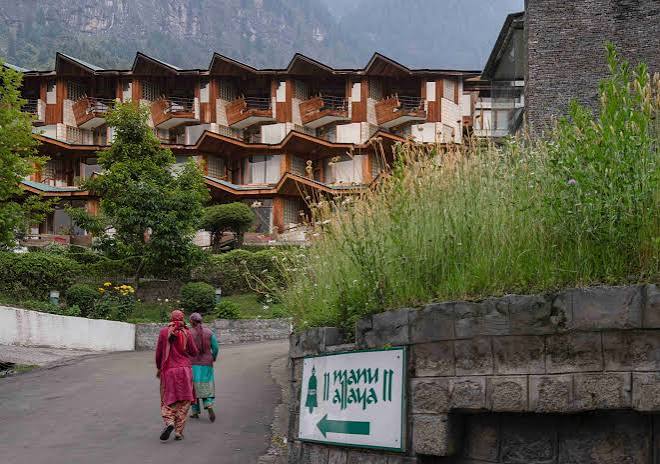 Manuallaya - The resort spa Manali Package3 Nights PACKAGE CATEGORY : Honeymoon, Family DESTINATIONS COVERED : 3N Manali