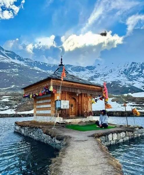Manali Delights with Apple Country 3 Nights PACKAGE CATEGORY : Family, Adventure DESTINATIONS COVERED : 3N Manali