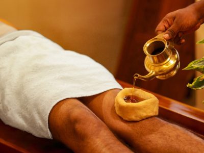 Janu Vasti – A Traditional Ayurvedic Therapy for Knee Wellness