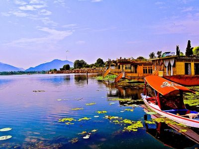 Srinagar Delights 4 Nights 5 days starting from 18000/- Per Person
