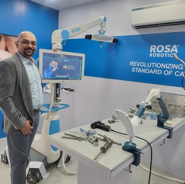 Best Hip Replacement Surgeon in Pune - Dr. Aashish Arbat