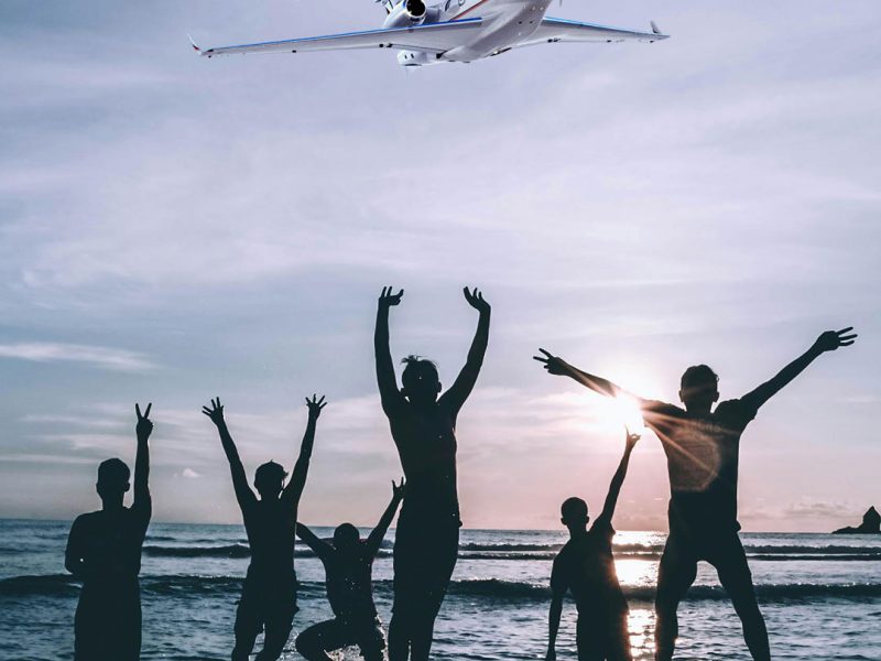 How to book flight ticket from delhi to mumbai?
